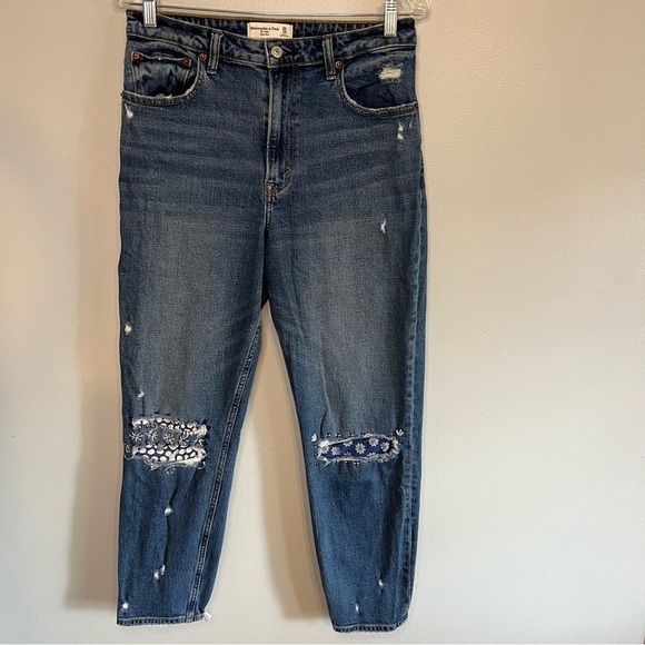 Abercrombie & Fitch Denim - AF Women's Curve Love The Mom High Rise Jeans Sz 30 Patchwork Distressed Skinny